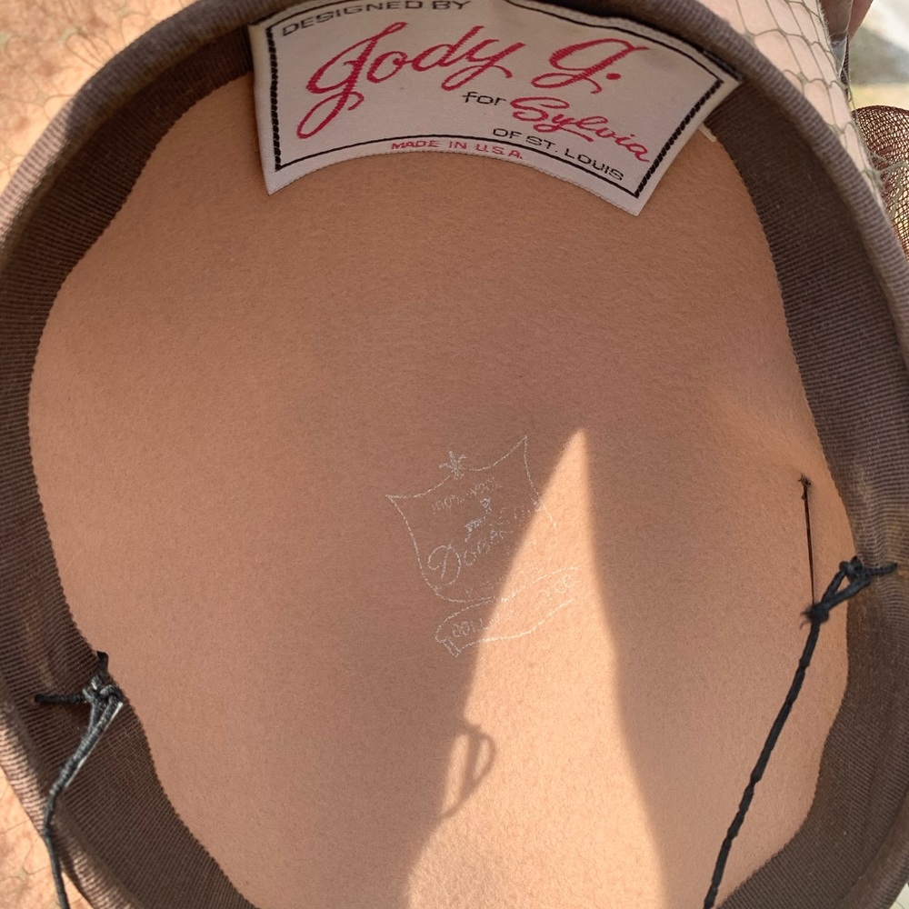 Hat - Picture 4 of 5